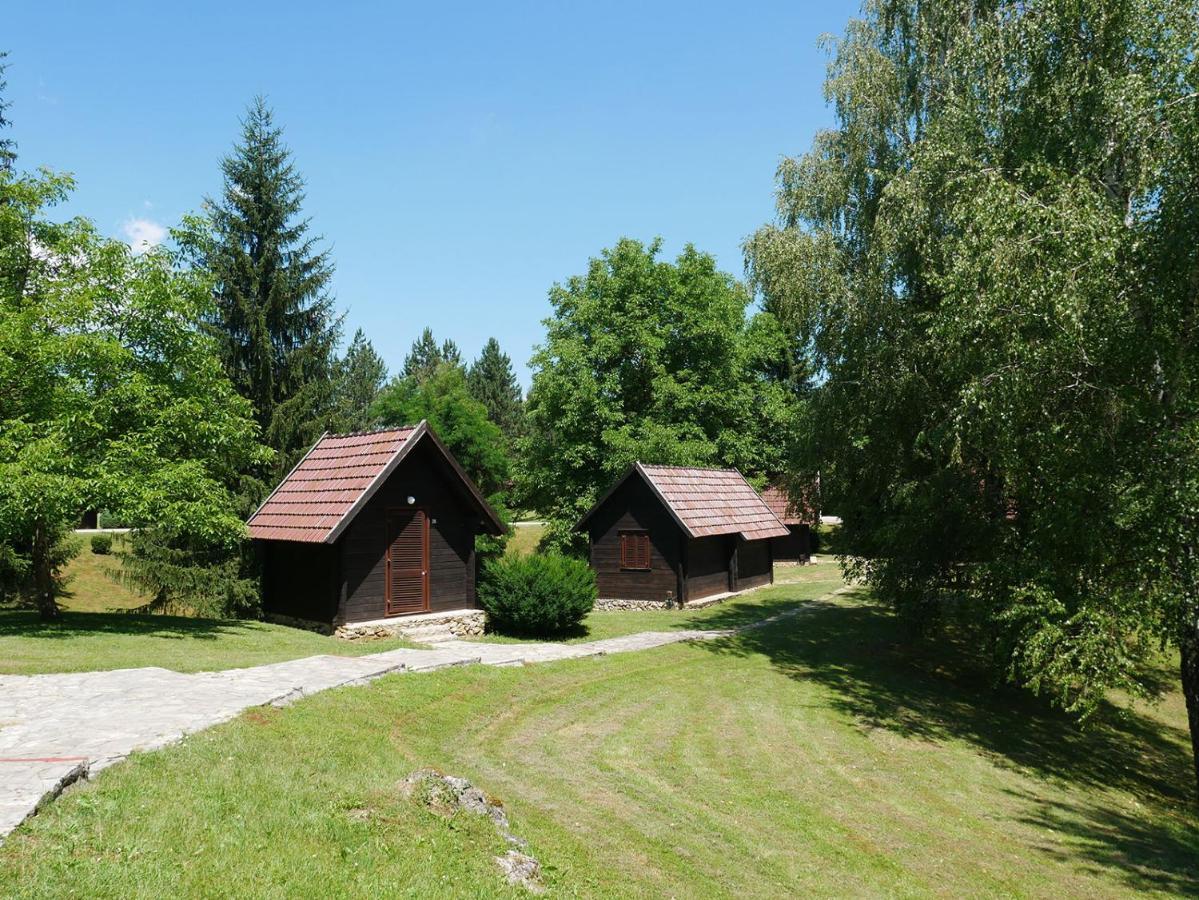 סליסטה דרזניקו Bungalows Korana - Campsite Korana מראה חיצוני תמונה