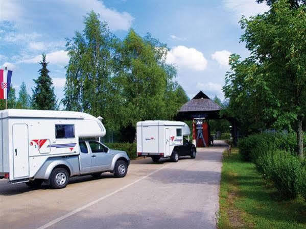 סליסטה דרזניקו Bungalows Korana - Campsite Korana מראה חיצוני תמונה